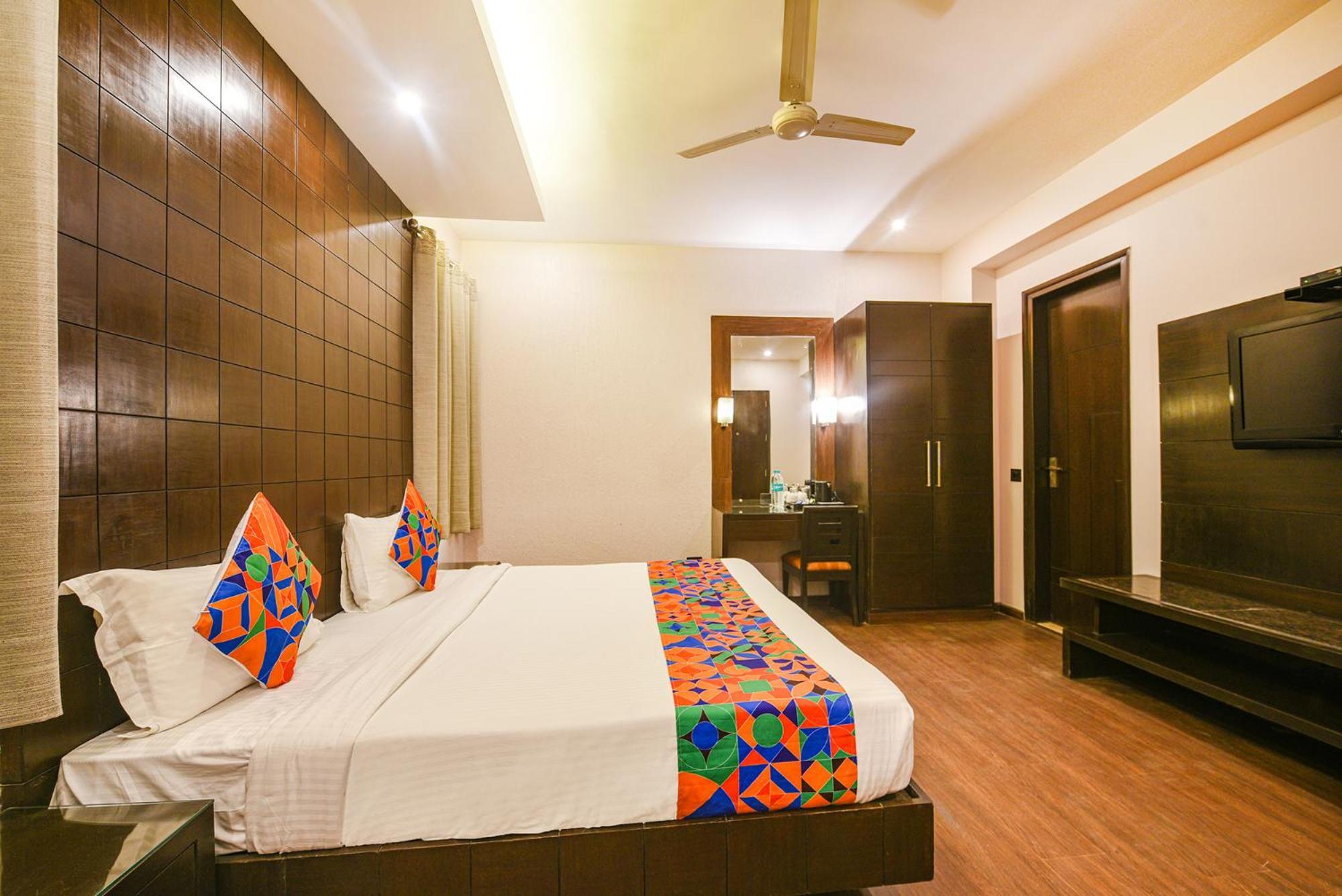 Fabhotel Aashraye New Delhi Exterior photo