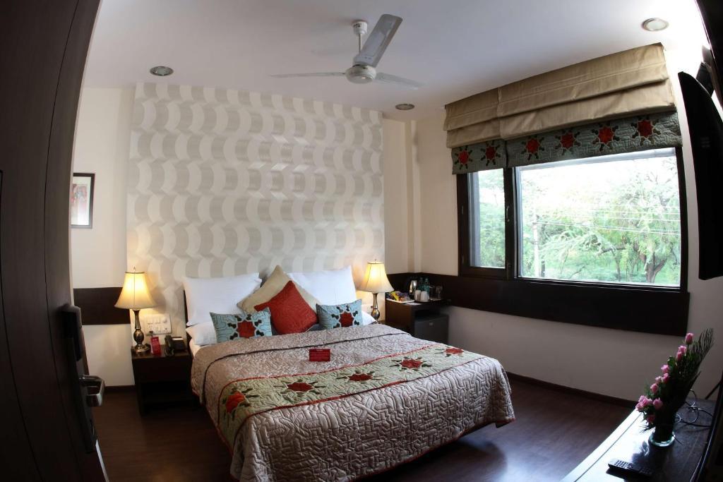 Fabhotel Aashraye New Delhi Room photo